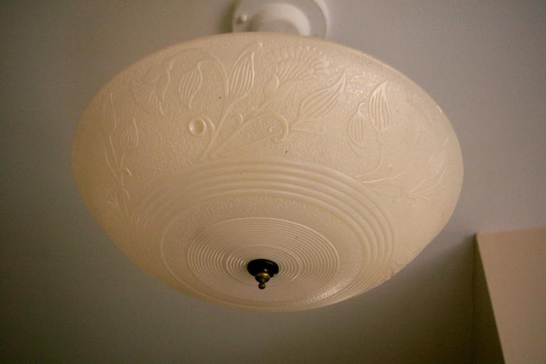 2 Wire Light Fixture Without Ground, How To Put A Light Fixture In Ceiling