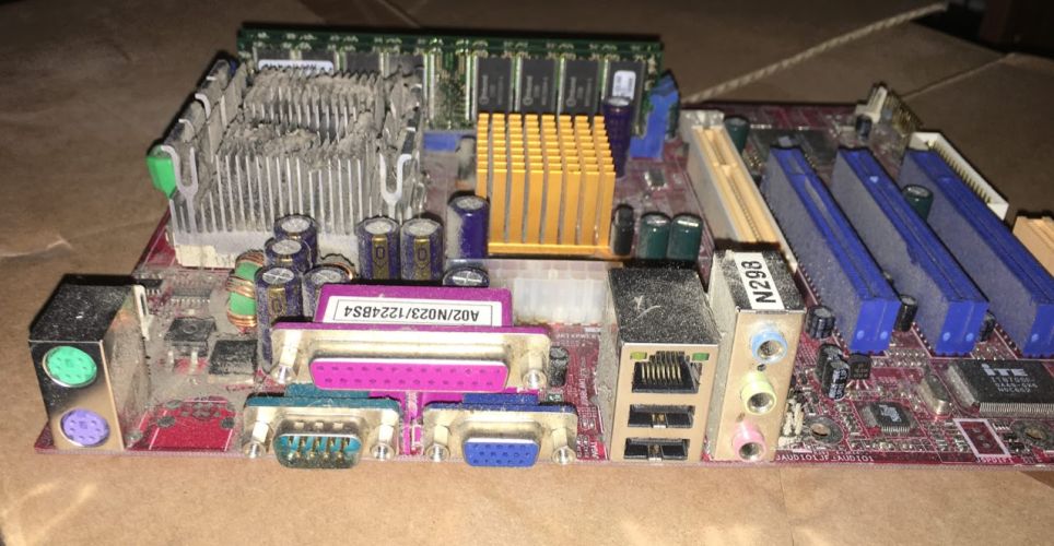 What is a PS2 keyboard? - The Silicon Underground
